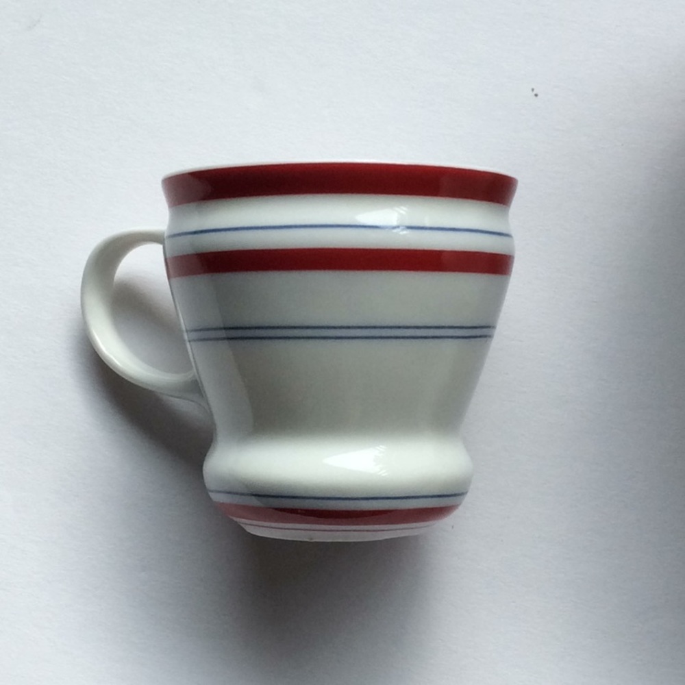 Starbucks cups set of 2. Red white 3oz. 12oz - Picture 3 of 8